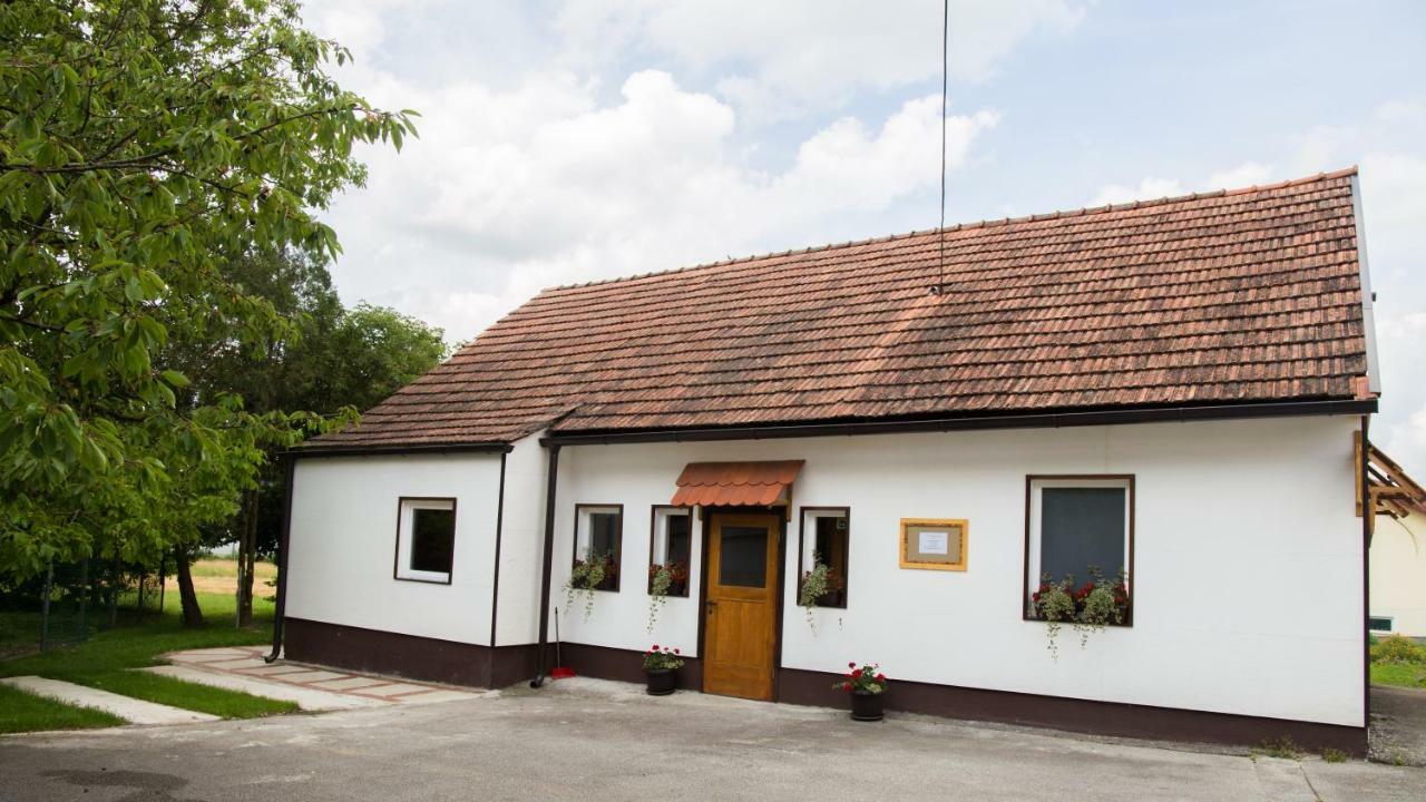 Apartmani Papeš Krapina Bagian luar foto